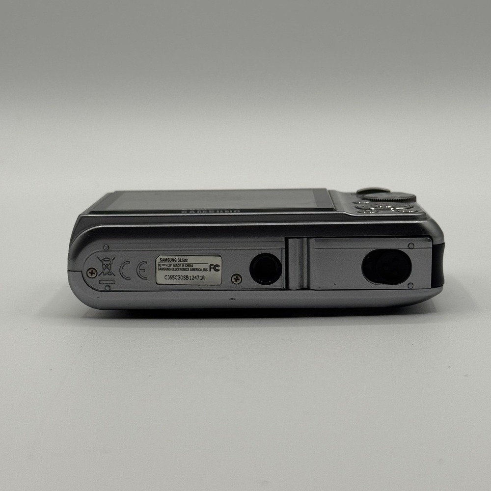 Samsung SL502 Digital Camera 12.2MP 5x Optical Zoom Silver Point and Shoot - Picture 4 of 10